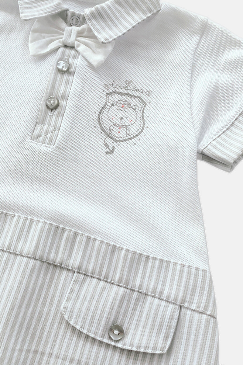 Pagliaccetto mezza manica in piquet con inserti in piquet a navetta rigato, papillon e stampa