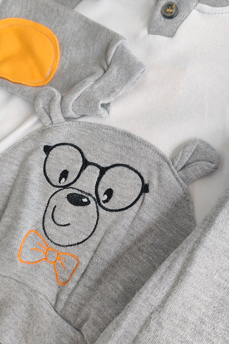 Completo 2 pezzi in felpa garzata con ricamo su tascone e cappuccio