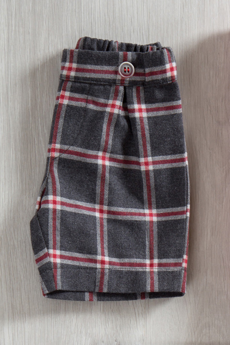Bermuda in flanella a quadri con pencee bottoni applicati