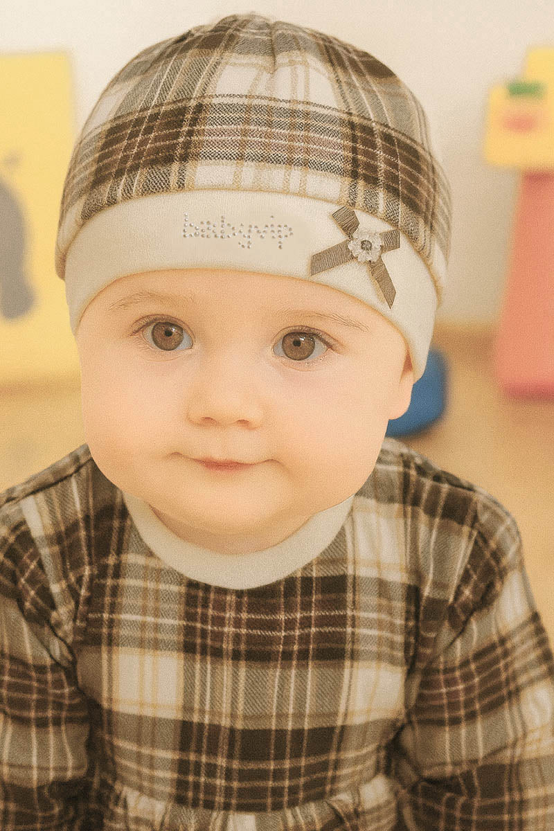 Baschetto in cotone fantasia a quadri tartan con strass e Fiocchettino