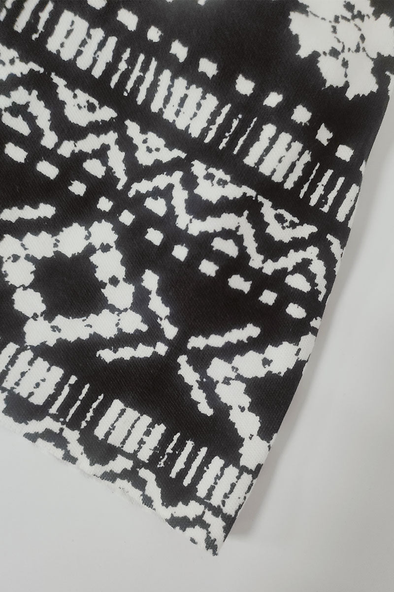 Cappellino con sciarpa in cotone con fantasia geometrica astratta