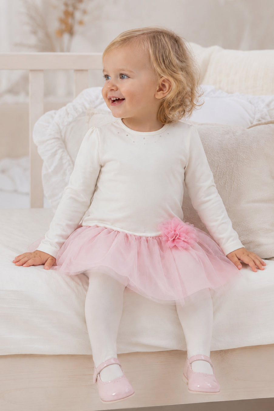 Vestitino in felpa garzata con inserti in tulle e strass