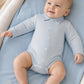 Pacchetto nascita 2 pezzi con body rigato con colletto e copertina in cotone con stampa