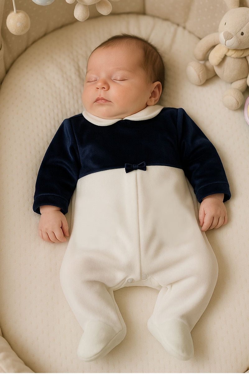 Tutina in ciniglia e velluto con applicazione oro