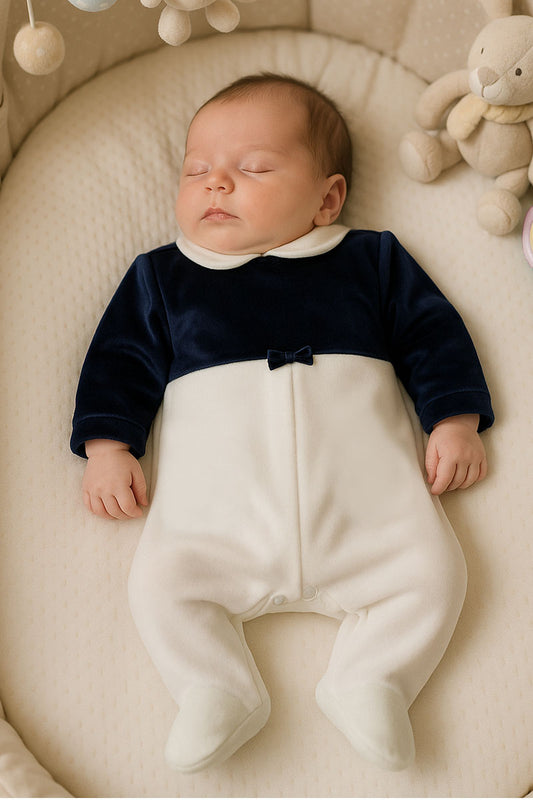 Tutina in ciniglia e velluto con applicazione oro