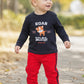 Completo: maglia in cotone elasticizzato garzato con stampa e pantalone in felpa garzata con bande